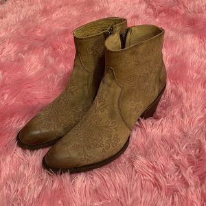 Shyanne Ankle Boots